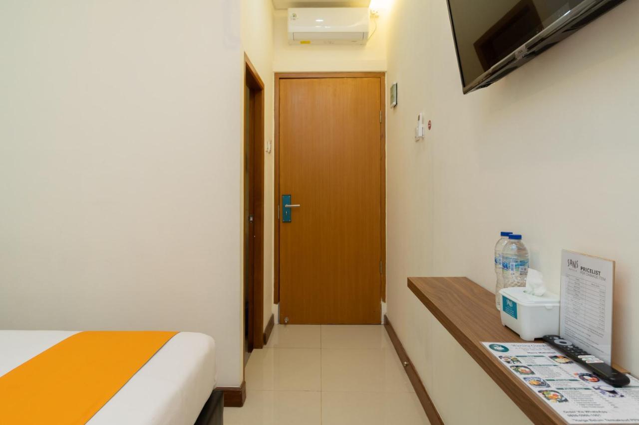Sans Hotel Suryakencana بوكور المظهر الخارجي الصورة
