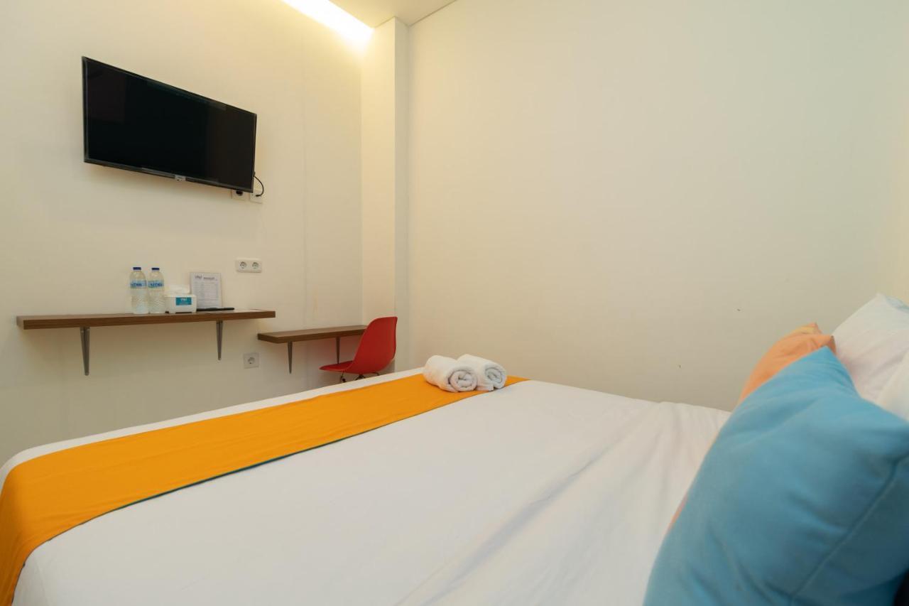 Sans Hotel Suryakencana بوكور المظهر الخارجي الصورة